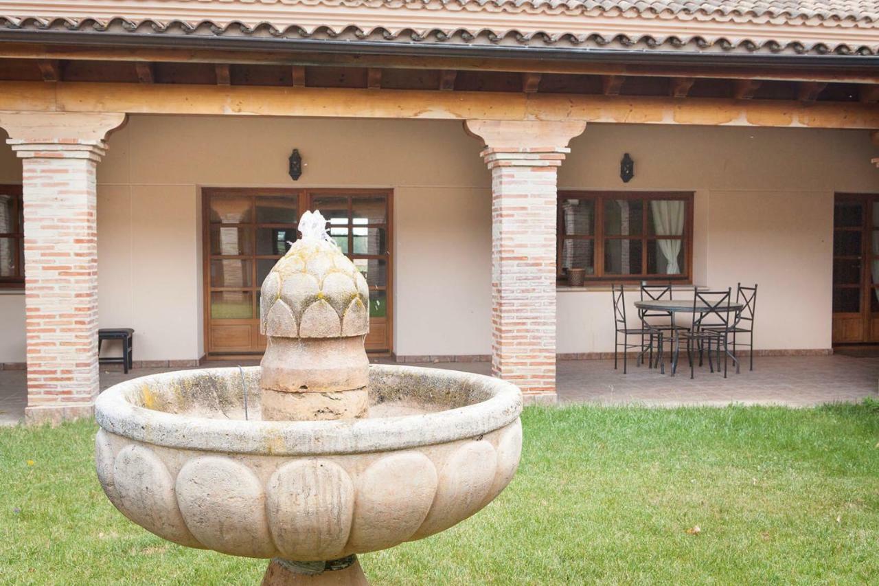 Penzion Casa Roble Almenara de Tormes Exteriér fotografie